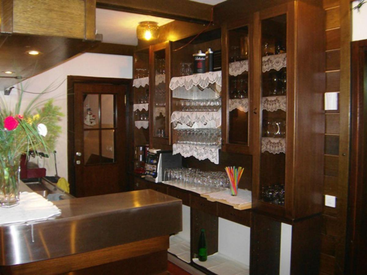Accommodation And Restaurant Tia Cerklje na Gorenjskem Dış mekan fotoğraf